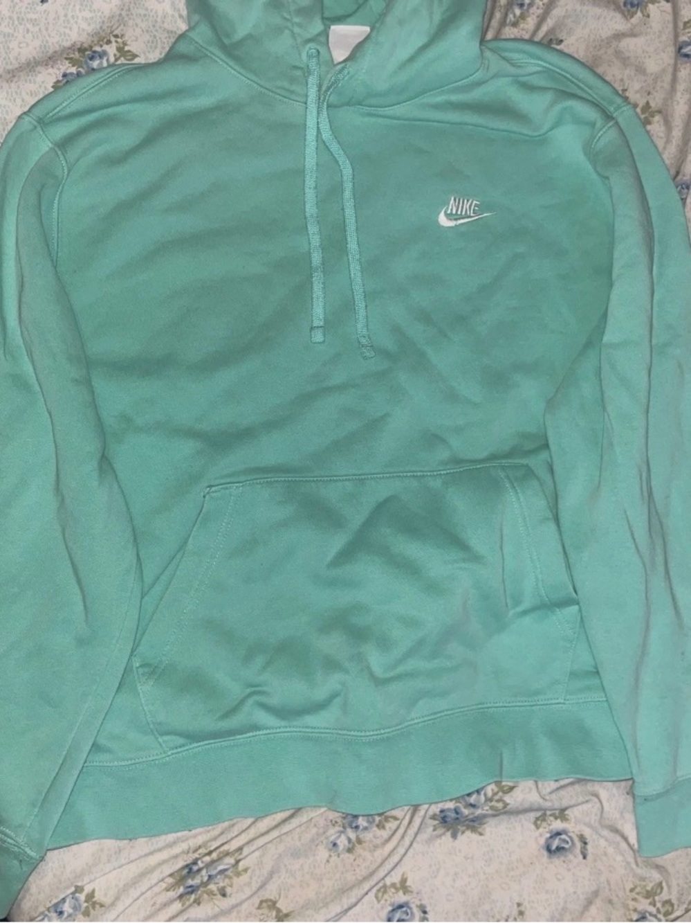 Nike Club Fleece Size & Fit (Medium) Mens